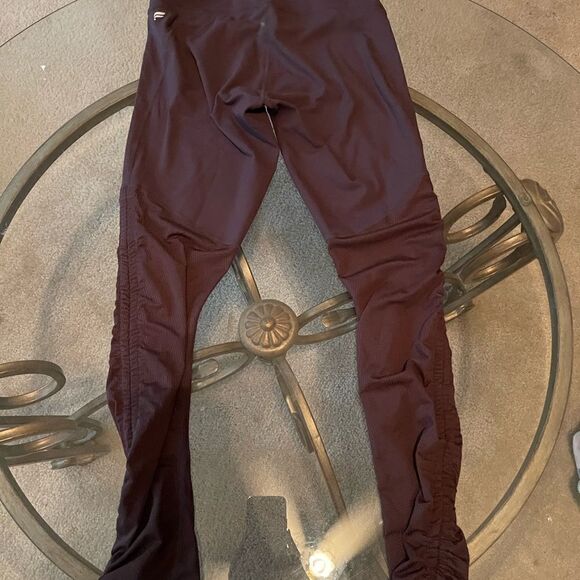 2/$15 Mesh bottom leggings - Picture 3 of 3